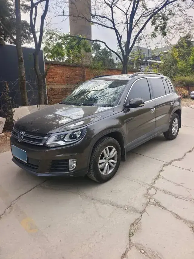 2013 Volkswagen Tiguan 1.8T 160HP L4 6MT