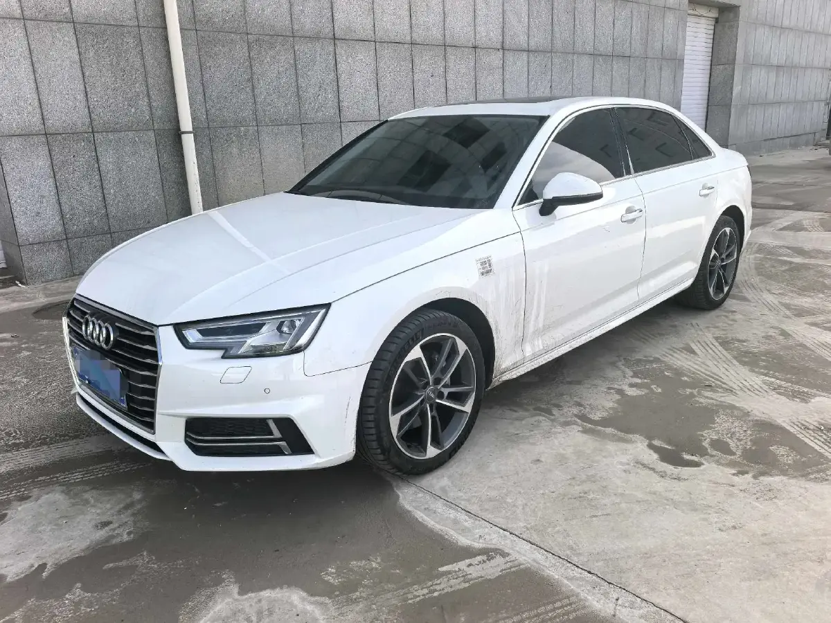 2019 Audi A4L 2.0T 190HP L4 7DCT