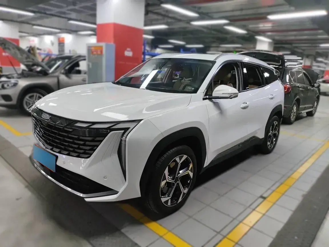 2023 Geely StarRay 1.5T 181HP L4 7DCT