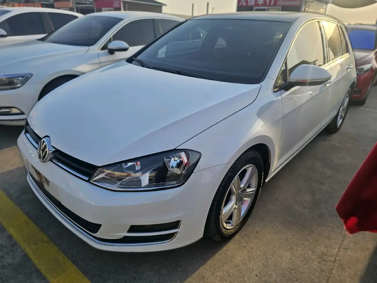 2015 Volkswagen Golf 1.4T 131HP L4 5MT
