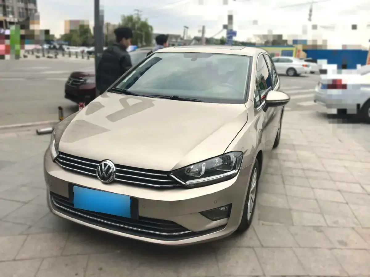 2016 Volkswagen Golf Sportsvan 1.4T 131HP L4 7DCT