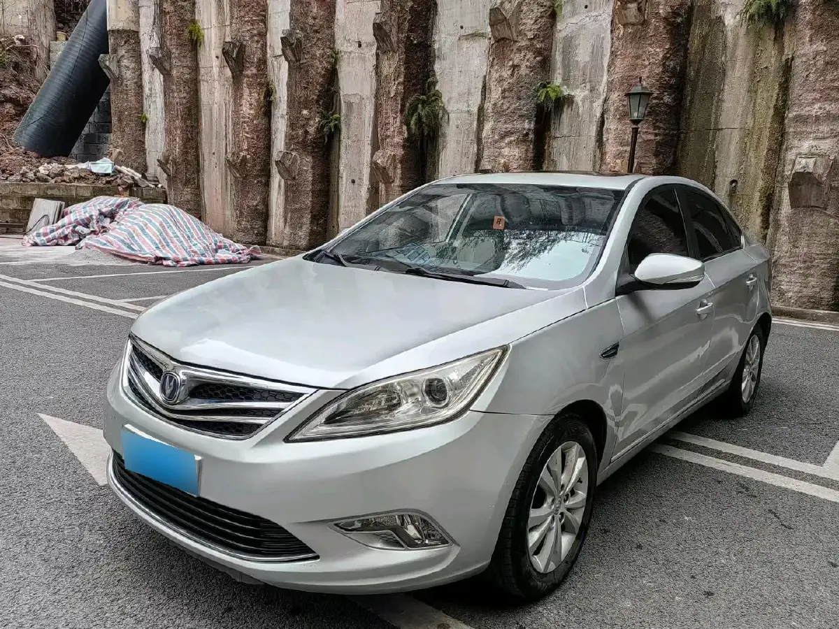 2014 ChangAn Eado 1.6L 125HP L4 4AT