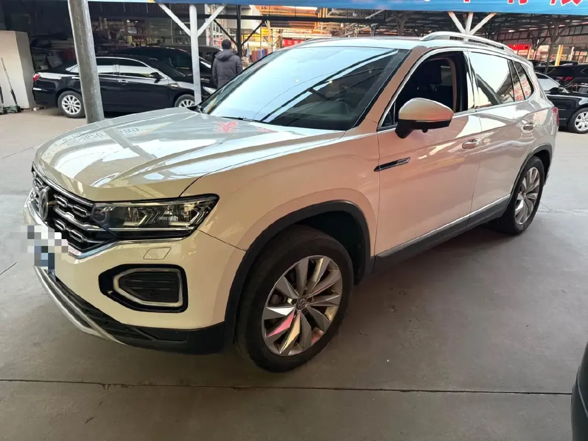2019 Volkswagen Tayron 2.0T 220HP L4 7DCT