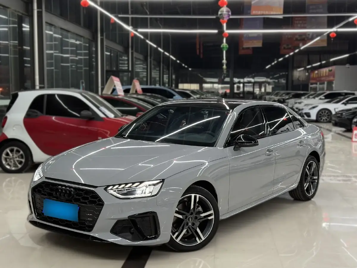 2023 Audi A4L 2.0T 190HP L4 7DCT