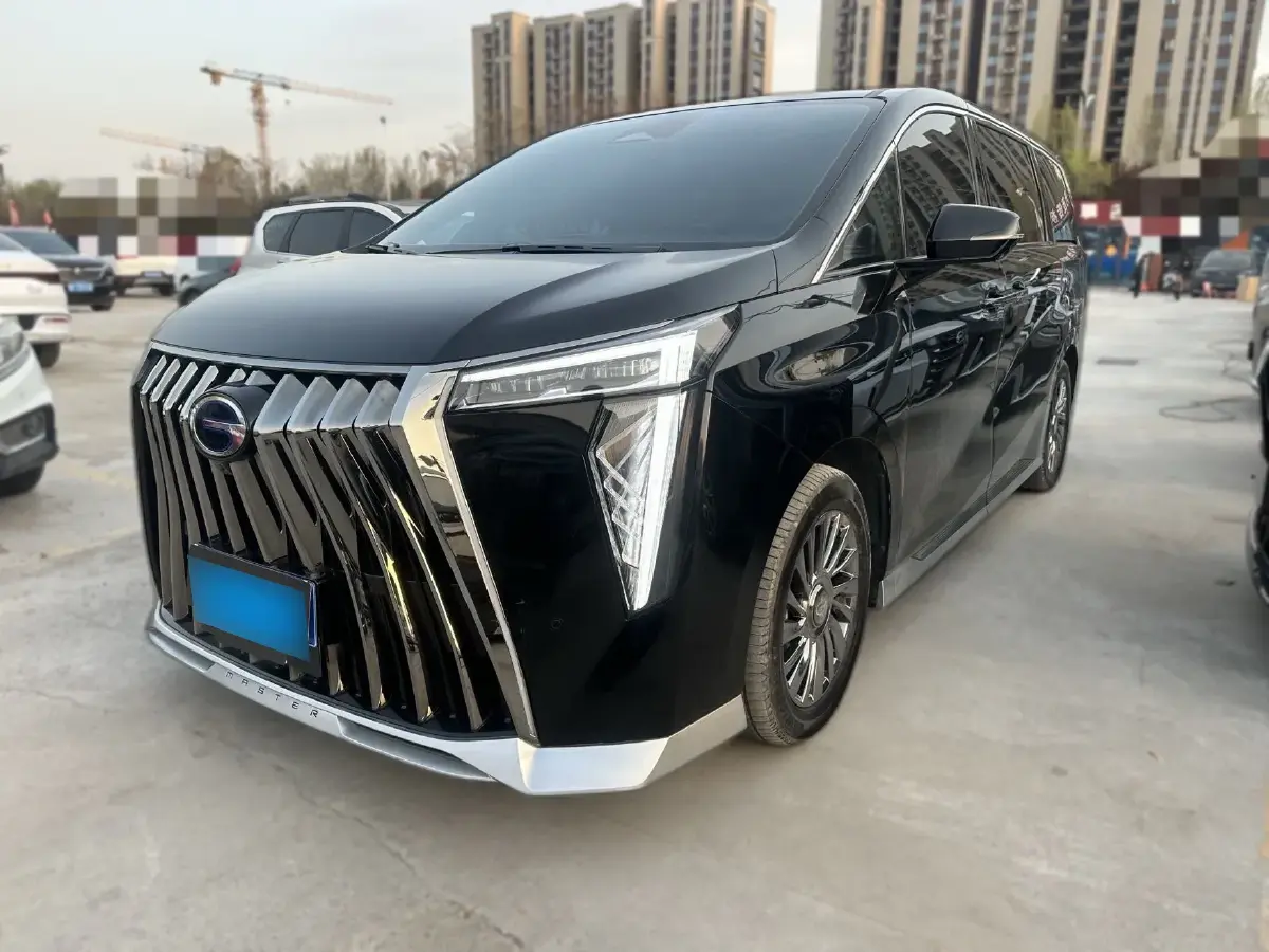 2023 GAC Trumpchi M8 2.0T 190HP L4 E-CVT Hybrid