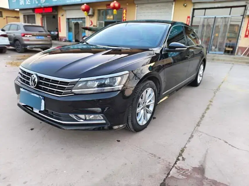 2017 Volkswagen Passat 1.8T 180HP L4 7DCT