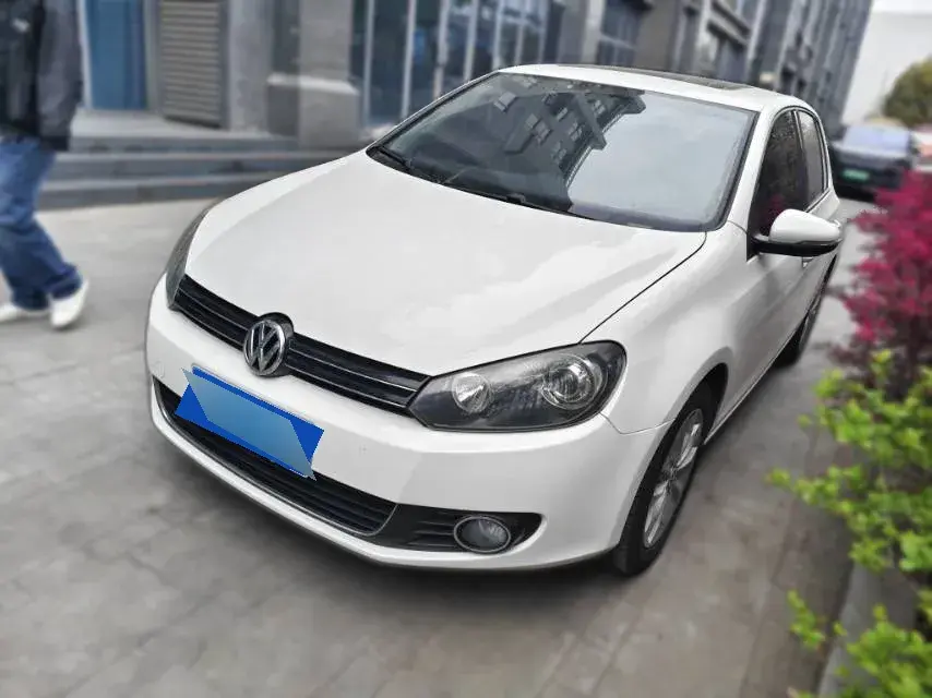 2012 Volkswagen Golf 1.4T 131HP L4 5MT