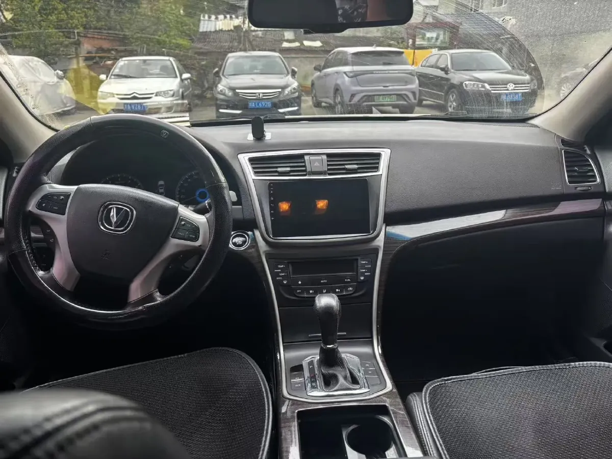 2013 ChangAn Raeton 1.8T 177HP L4 6AT,autocango,china used car exporter,china ev exporter,chinese used car exporter,chinese used ev exporter