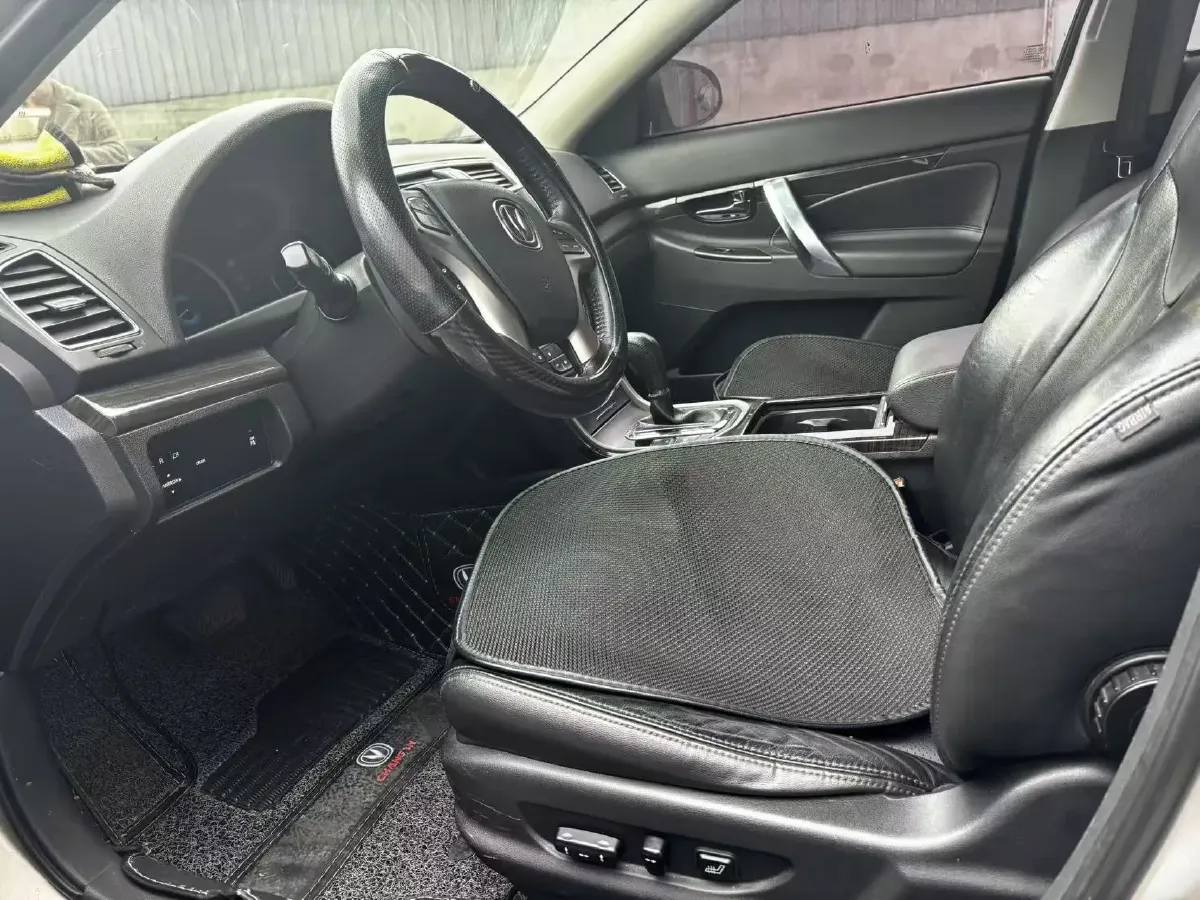 2013 ChangAn Raeton 1.8T 177HP L4 6AT,autocango,china used car exporter,china ev exporter,chinese used car exporter,chinese used ev exporter