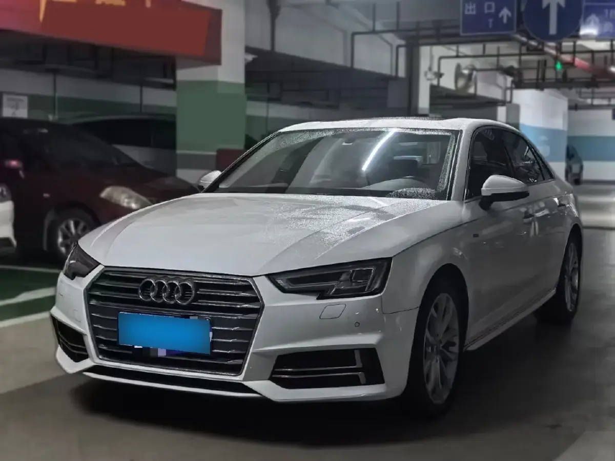 2018 Audi A4L 2.0T 190HP L4 7DCT
