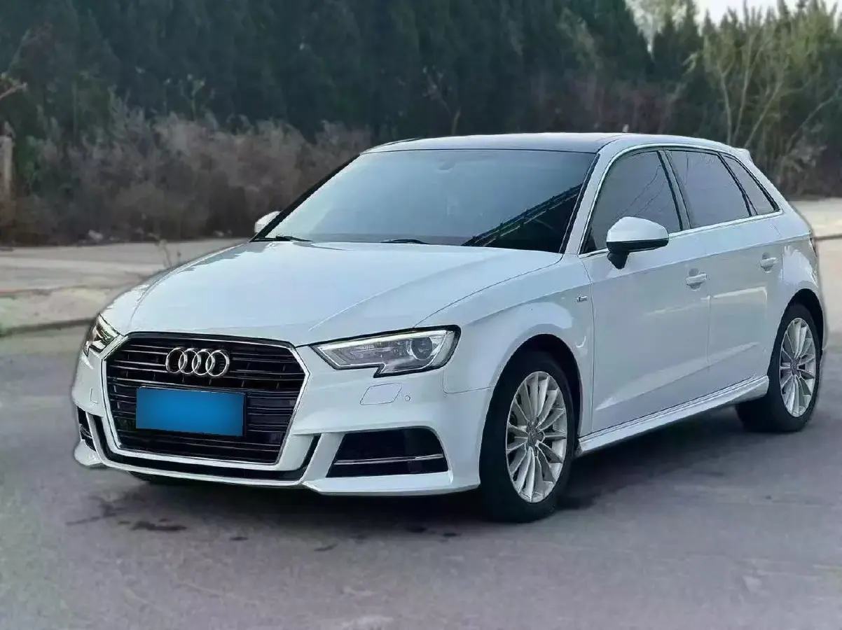 2025 Audi A3 1.5T 160HP L4 7DCT