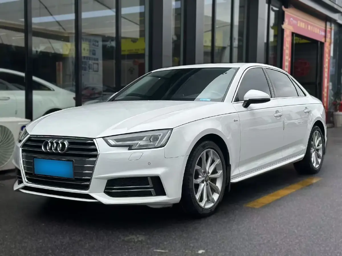 2018 Audi A4L 2.0T 190HP L4 7DCT