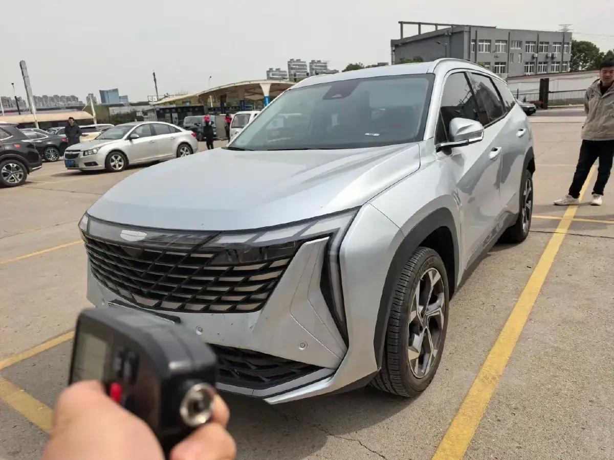 2023 Geely StarRay 1.5T 181HP L4 7DCT