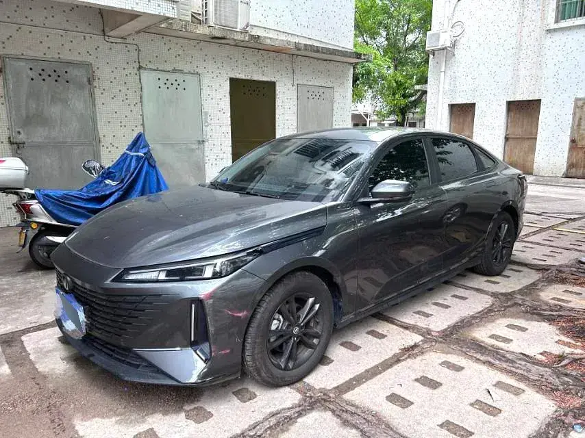 2023 ChangAn Lamore 1.5T 170HP L4 7DCT