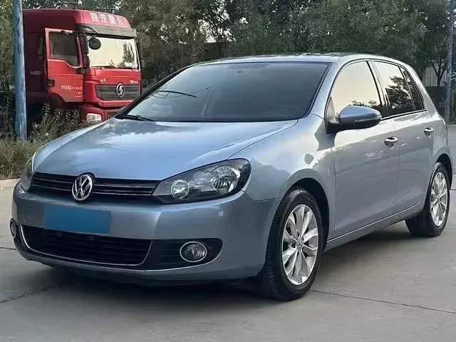 2011 Volkswagen Golf 1.4T 131HP L4 7DCT