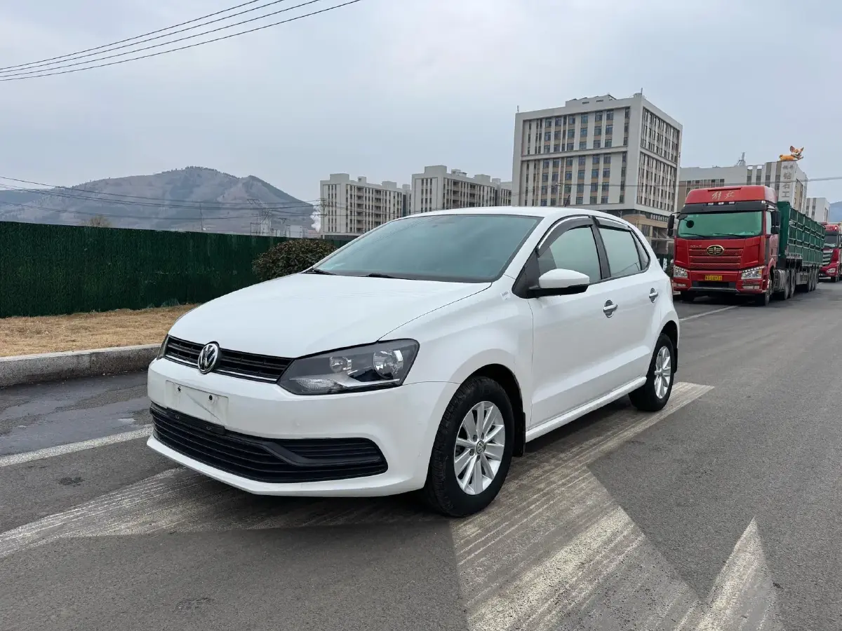 2018 Volkswagen Polo 1.5L 110HP L4 6AT