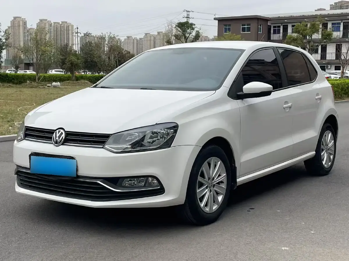 2014 Volkswagen Polo 1.6L 110HP L4 6AT