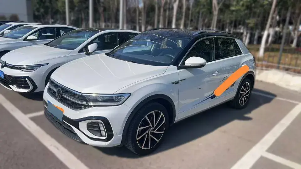 2023 Volkswagen T-Roc 1.5T 160HP L4 7DCT