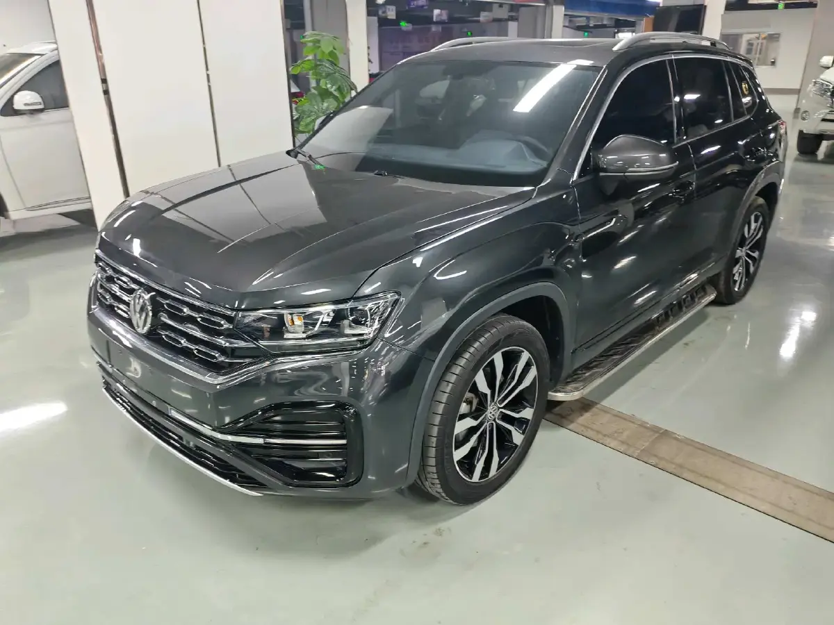 2021 Volkswagen Tayron 2.0T 220HP L4 7DCT