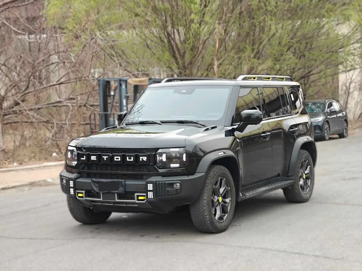 2023 Jetour Traveller 2.0T 254HP L4 7DCT