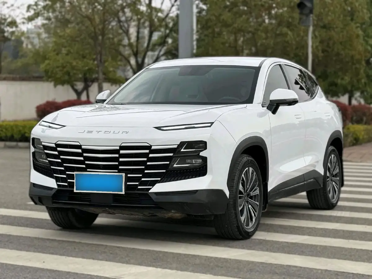 2022 Jetour DASHING 1.6T 197HP L4 7DCT