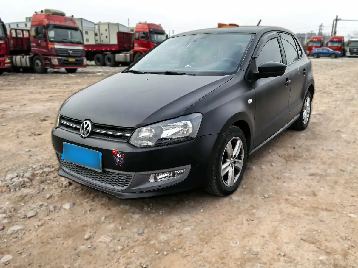 2013 Volkswagen Polo 1.4L 86HP L4 5MT