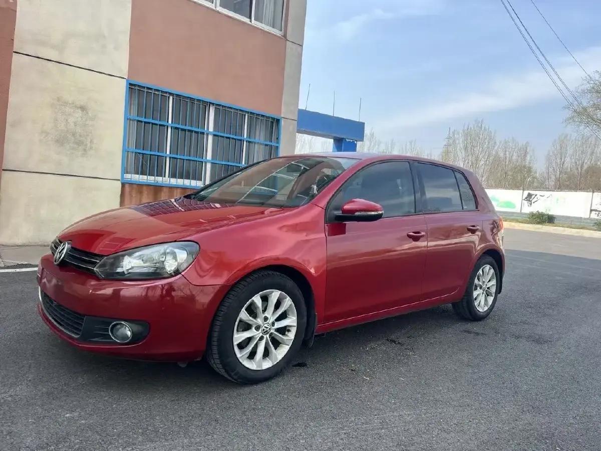 2012 Volkswagen Golf 1.6L 105HP L4 6AT