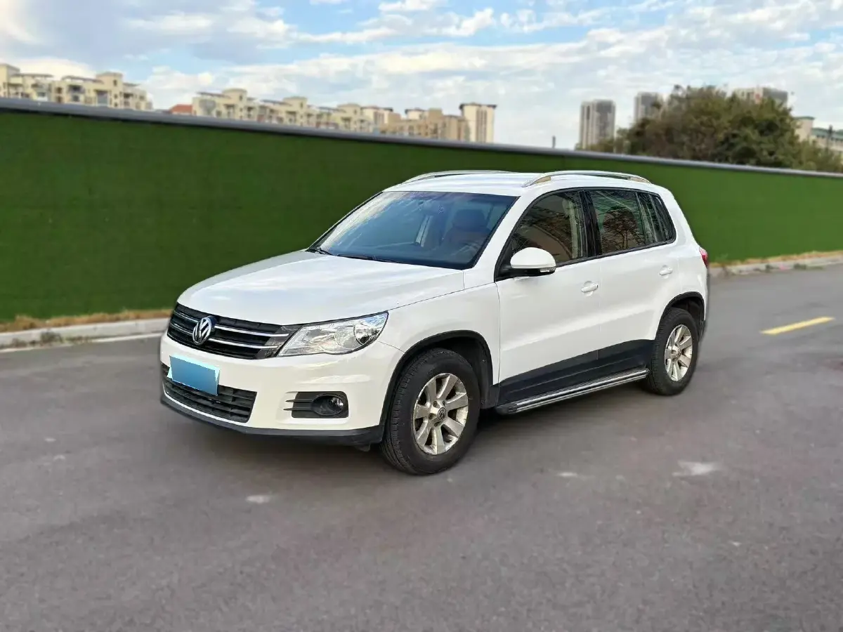 2012 Volkswagen Tiguan 1.8T 160HP L4 6MT