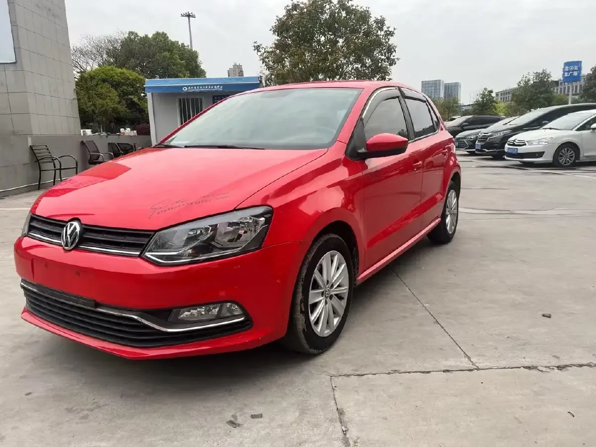 2014 Volkswagen Polo 1.6L 110HP L4 6AT