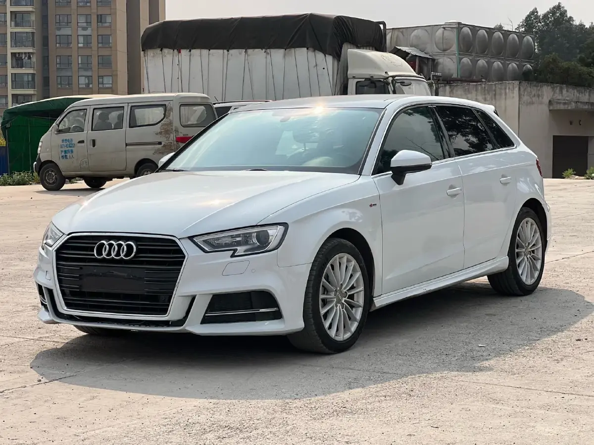 2025 Audi A3 1.5T 160HP L4 7DCT