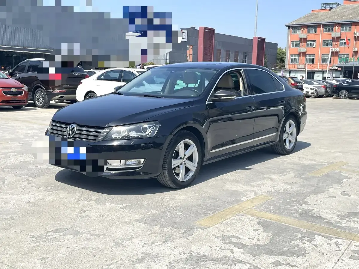 2014 Volkswagen Passat 1.8T 160HP L4 7DCT
