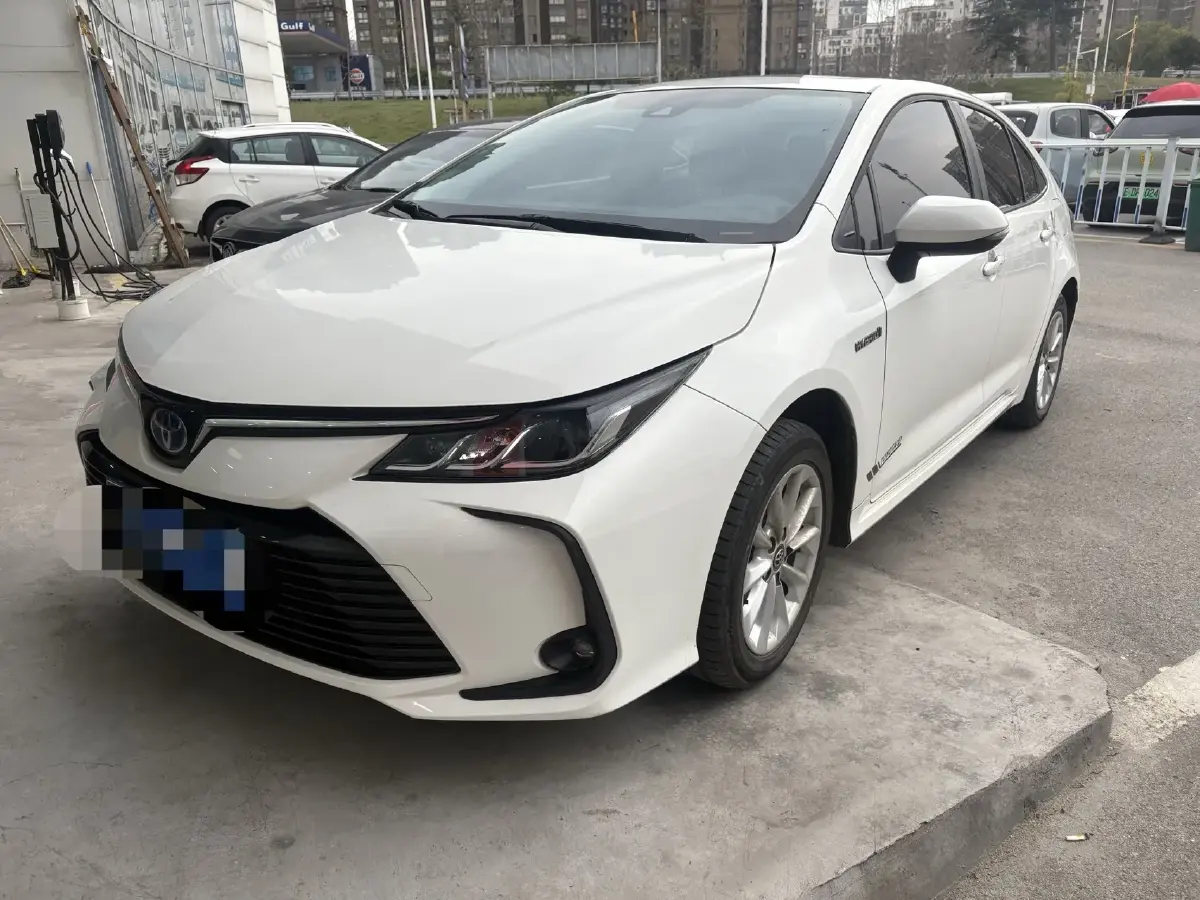 2021 Toyota Corolla 1.8L 98HP L4 E-CVT Hybrid