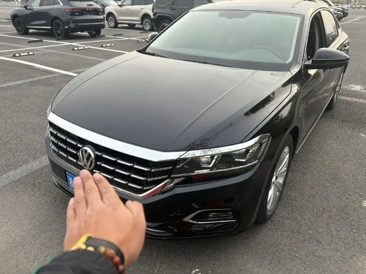 2020 Volkswagen Passat 2.0T 186HP L4 7DCT