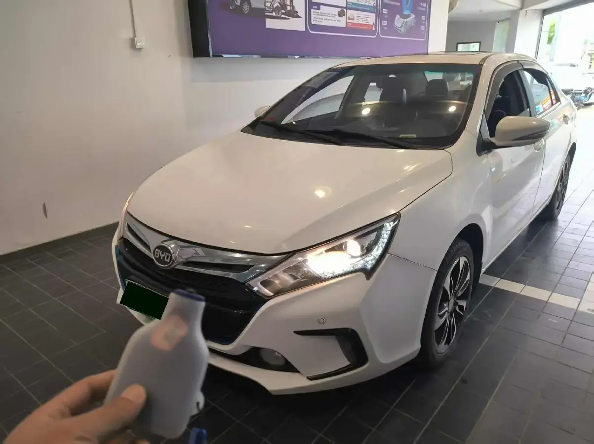 2015 BYD Qin 1.5T 154HP L4 6DCT PHEV 13KWH