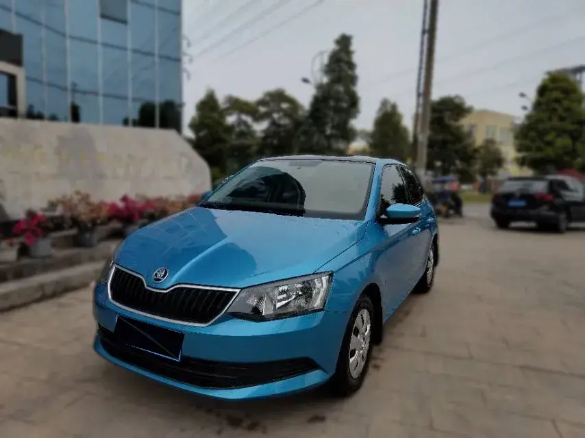2015 Skoda Fabia 1.6L 110HP L4 6AT