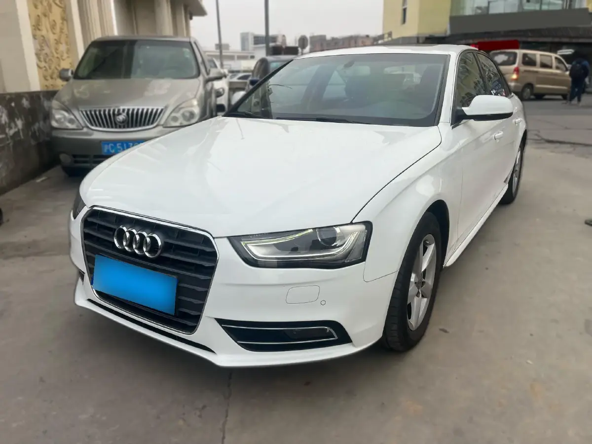 2010 Audi Q5 2.0T 211HP L4 7DCT