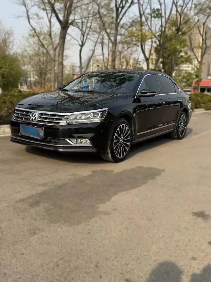 2017 Volkswagen Passat 1.8T 180HP L4 7DCT