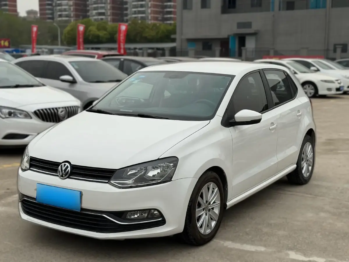 2014 Volkswagen Polo 1.6L 110HP L4 6AT
