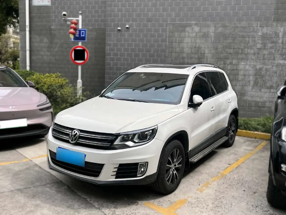 2013 Volkswagen Tiguan 1.8T 160HP L4 6AT