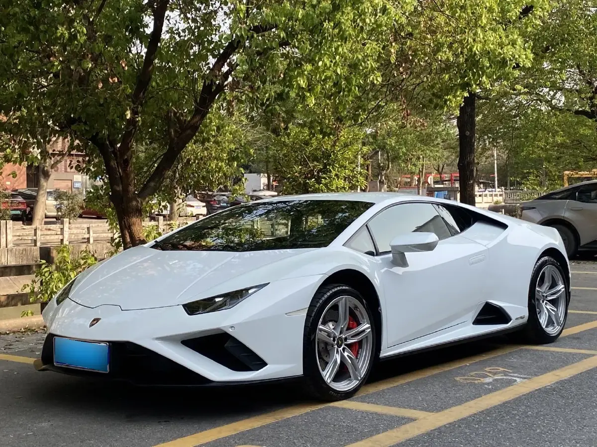 2020 Lamborghini Huracán 5.2L 611HP V10 7DCT