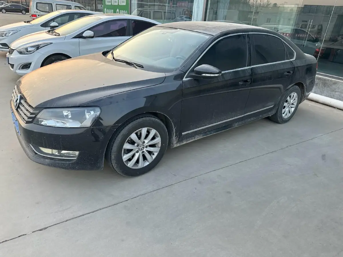 2011 Volkswagen Passat 1.4T 131HP L4 7DCT
