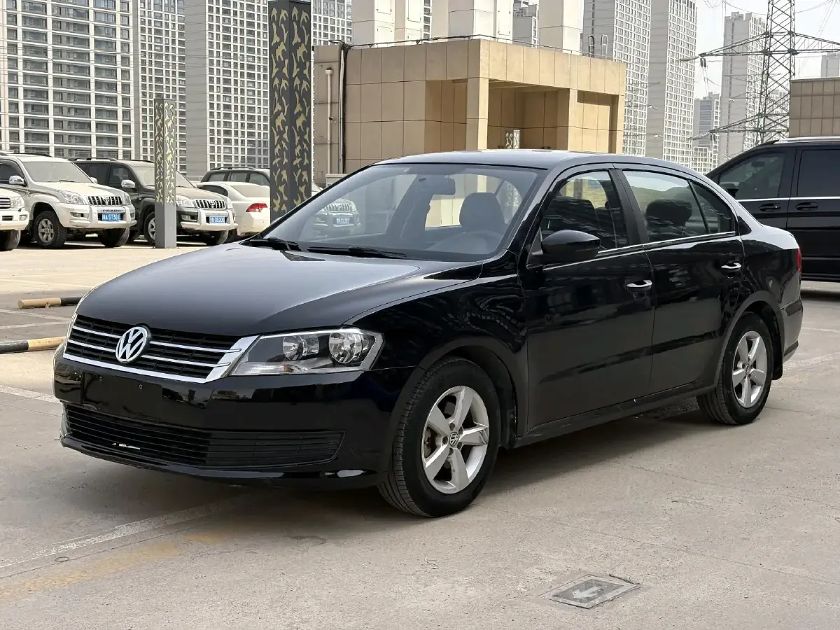 2013 Volkswagen Lavida 1.6L 105HP L4 5MT