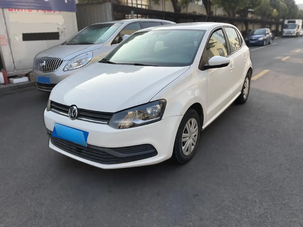 2016 Volkswagen Polo 1.4L 90HP L4 6AT