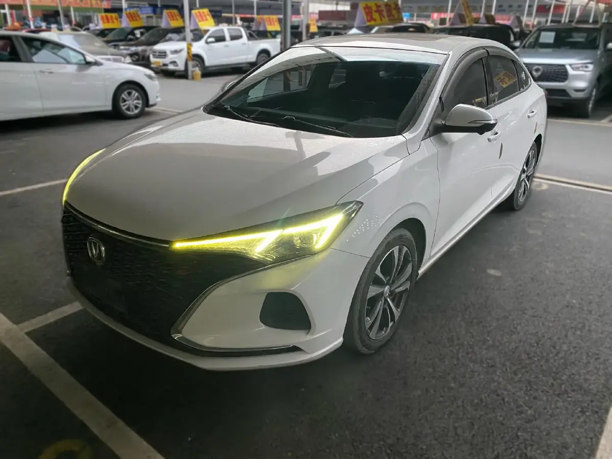 2020 ChangAn Eado 1.4T 158HP L4 7DCT 2020 ChangAn Eado 1.4T 158HP L4 7DCT