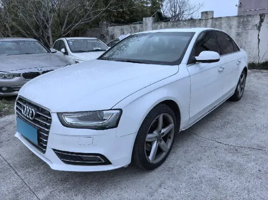 2015 Audi A4L 2.0T 180HP L4 CVT