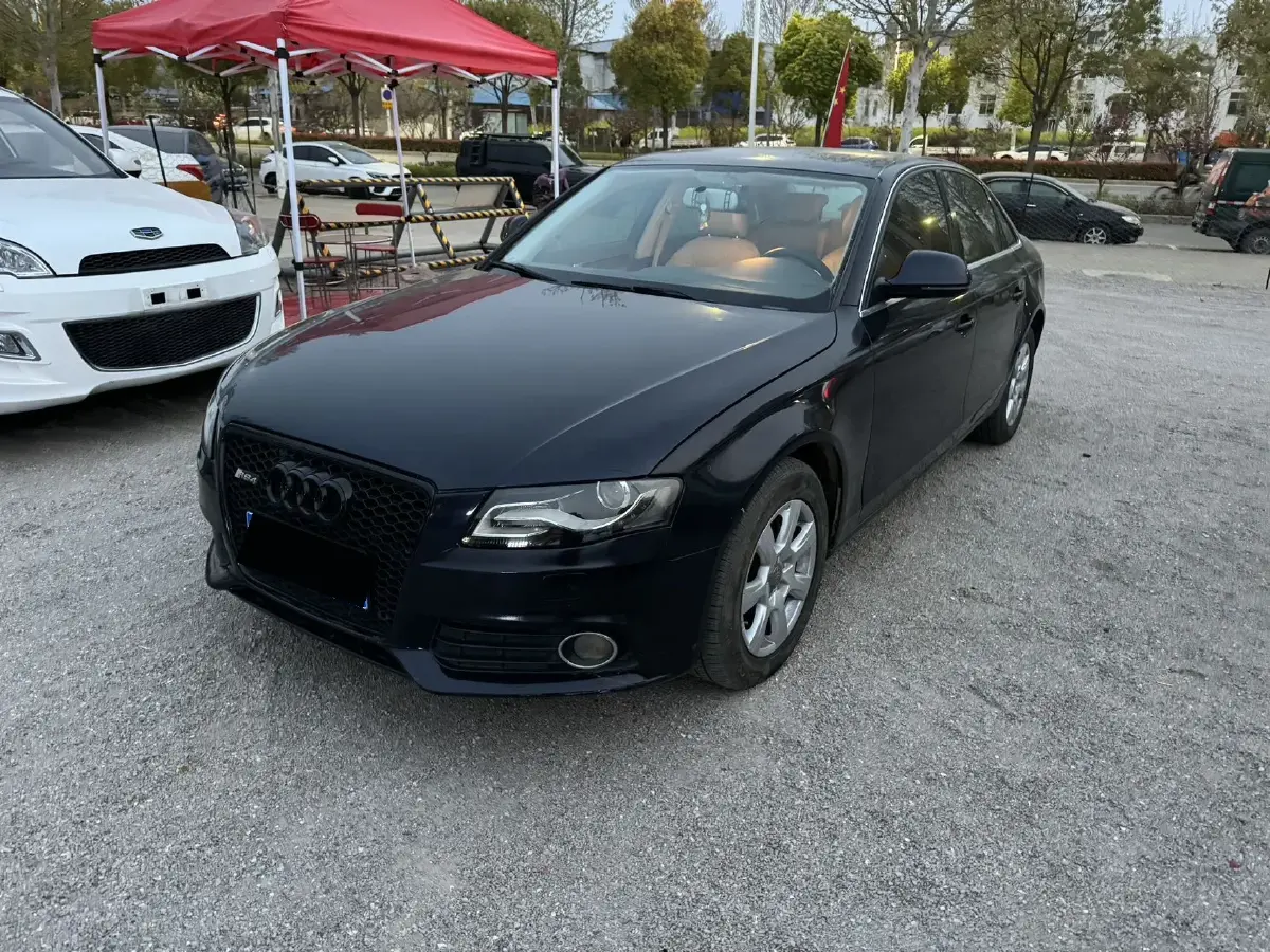 2010 Audi Q5 2.0T 211HP L4 7DCT