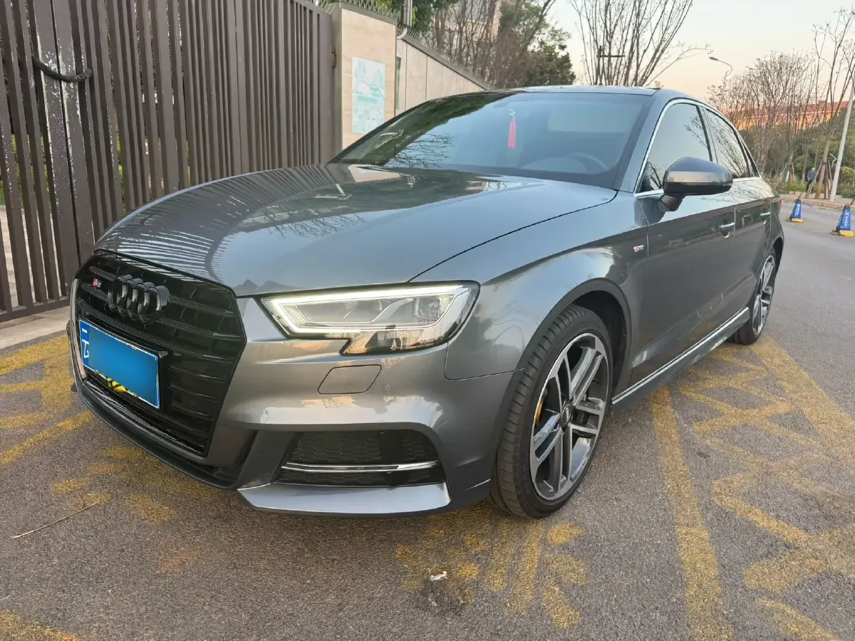 2025 Audi A3 1.5T 160HP L4 7DCT