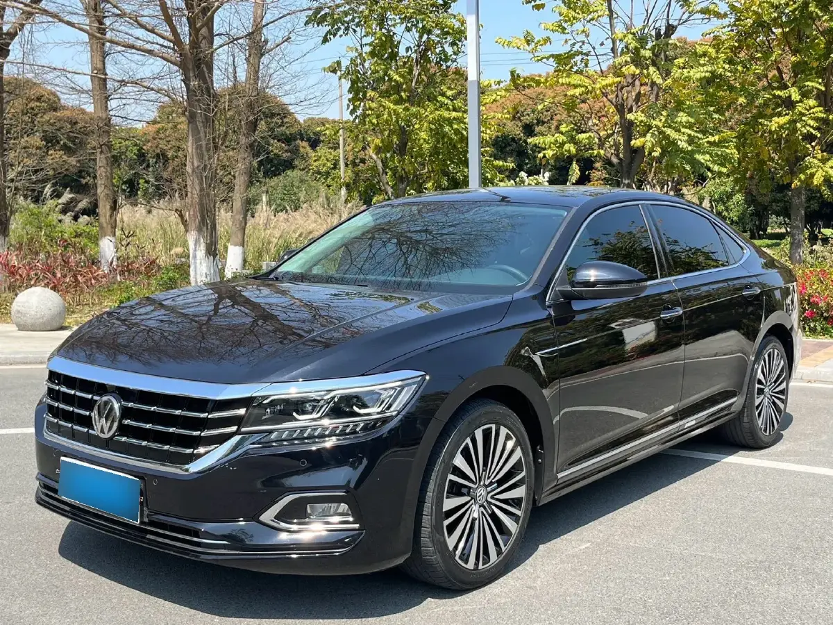 2020 Volkswagen Passat 2.0T 186HP L4 7DCT