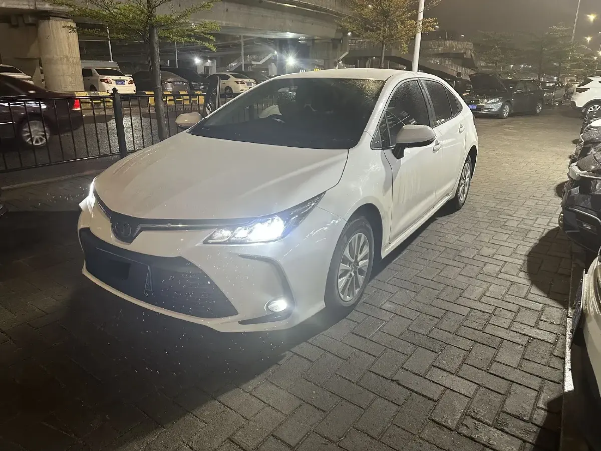 2021 Toyota Corolla 1.2T 116HP L4 CVT