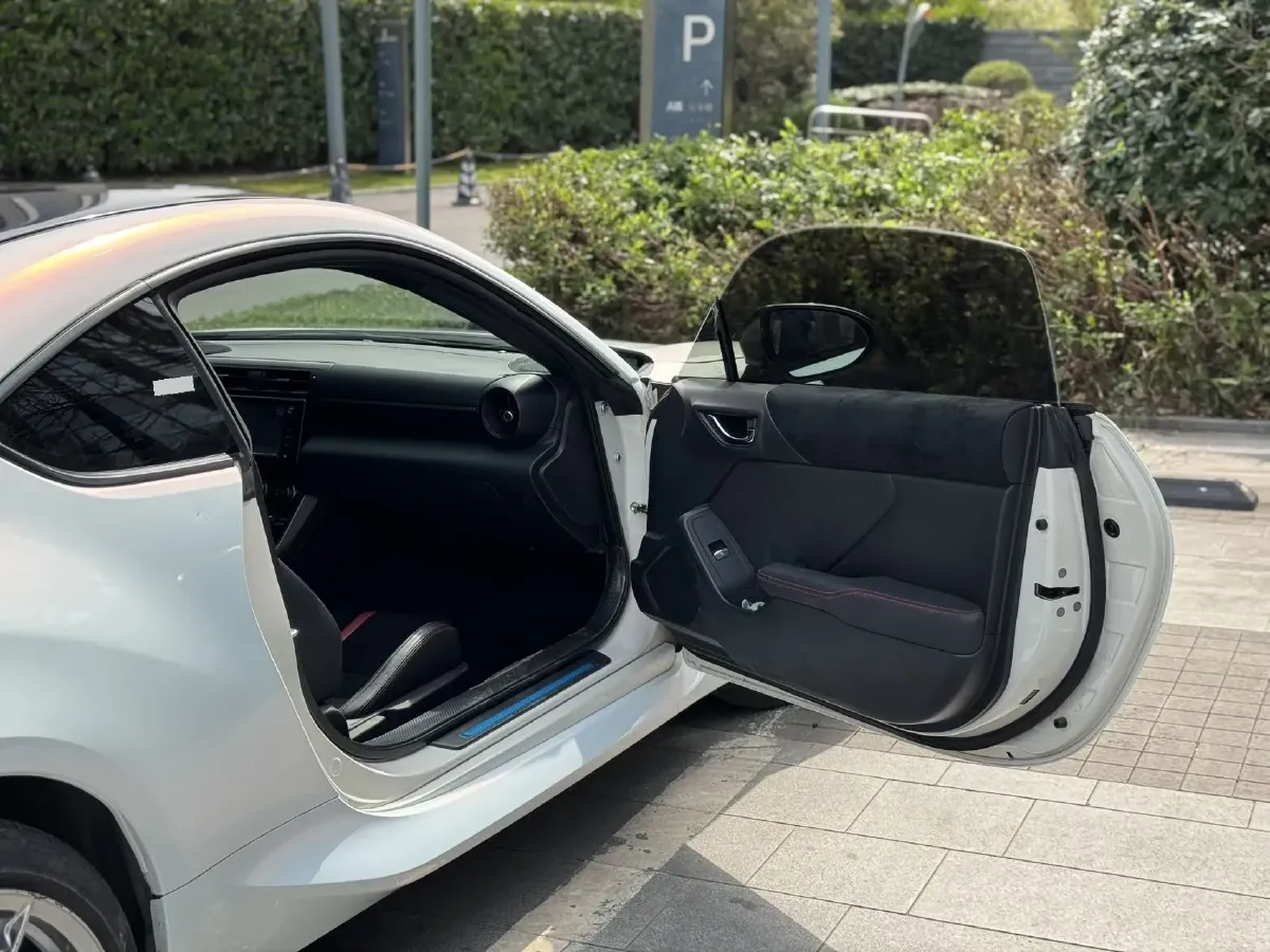 2023 Subaru BRZ 2.4L 234HP H4 6MT,autocango,china used car exporter,china ev exporter,chinese used car exporter,chinese used ev exporter